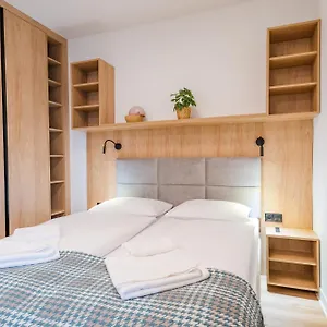 https://apartamenty-na-uroczysku.szklarskaporebahotels.net