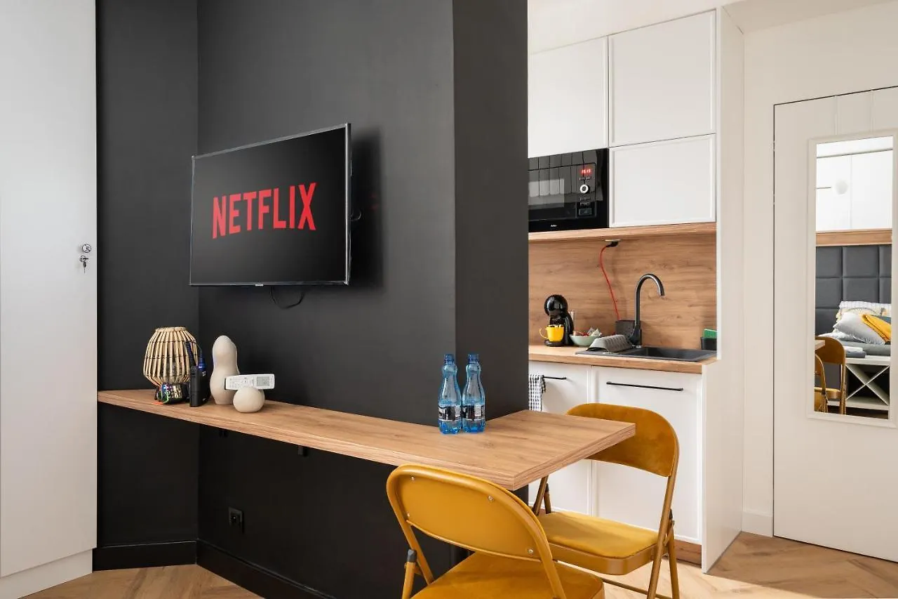 New City Break Apartment Stara Praga Koneser Zabkowska Metro Netflix Varsóvia